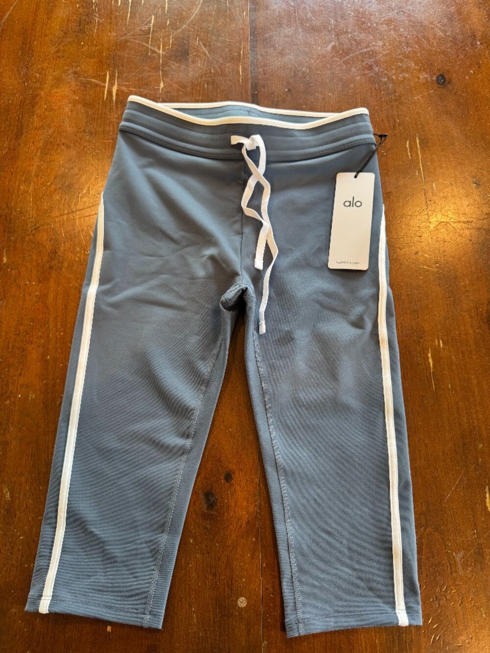 Alo Yoga Airbrush High Waist Race Pace Capri Leggings Bluestone White S NWT